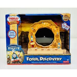 Fossil Discovery Thomas & Friends Wooden Railway BDG55 New Sealed
